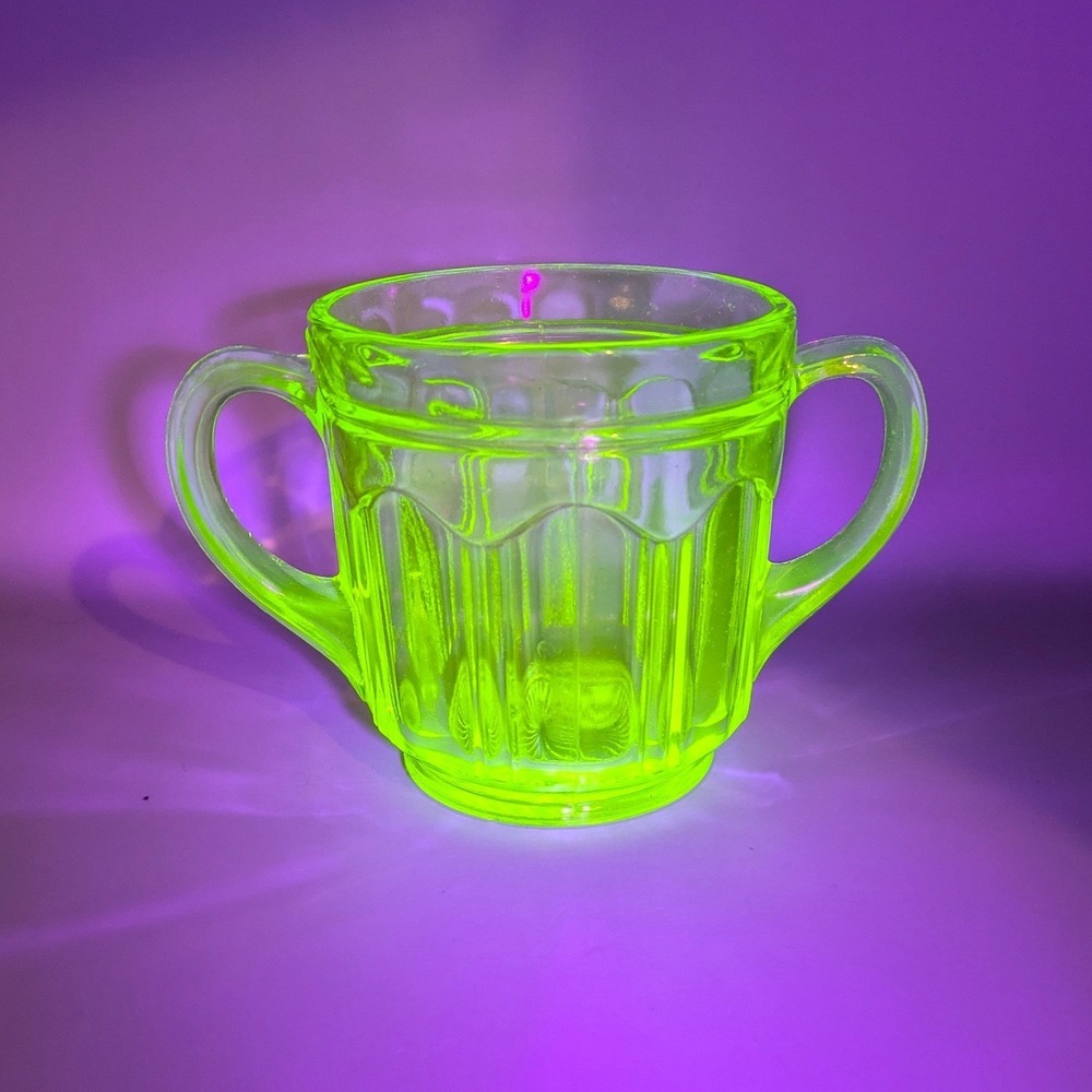 Vintage Anchor Hocking Colonial Green Uranium Depression Glass Sugar Bowl